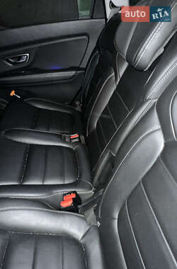 Минивэн Renault Grand Scenic 2017 в 