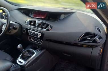 Мінівен Renault Grand Scenic 2012 в 
