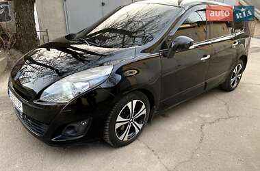 Renault Grand Scenic 2011 Renault Grand Scenic 2011