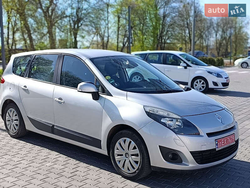 Renault Grand Scenic 2010