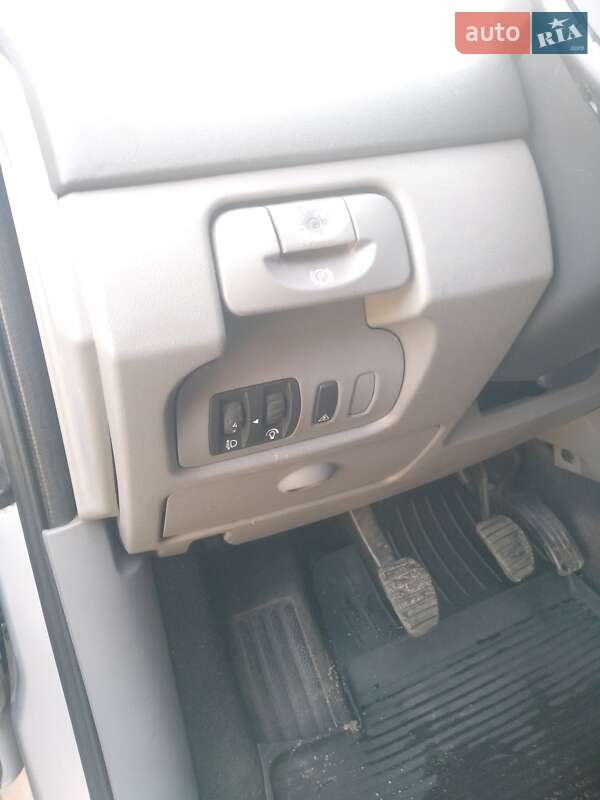 Минивэн Renault Grand Scenic 2006 в Хороле фото 16 Минивэн Renault Grand Scenic 2006 в Хороле