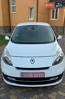 Минивэн Renault Grand Scenic 2012 в 