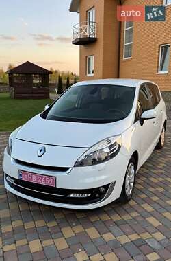 Минивэн Renault Grand Scenic 2012 в 
