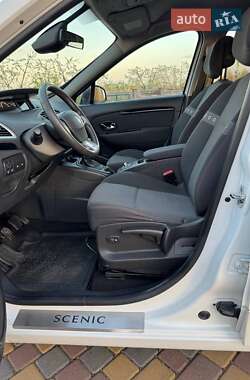 Минивэн Renault Grand Scenic 2012 в 