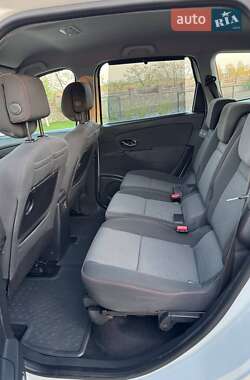 Минивэн Renault Grand Scenic 2012 в 