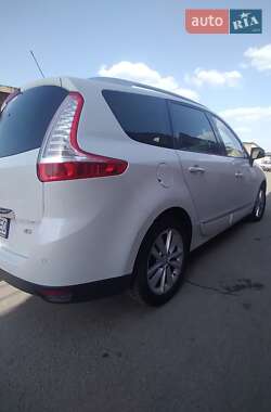 Мінівен Renault Grand Scenic 2012 в 