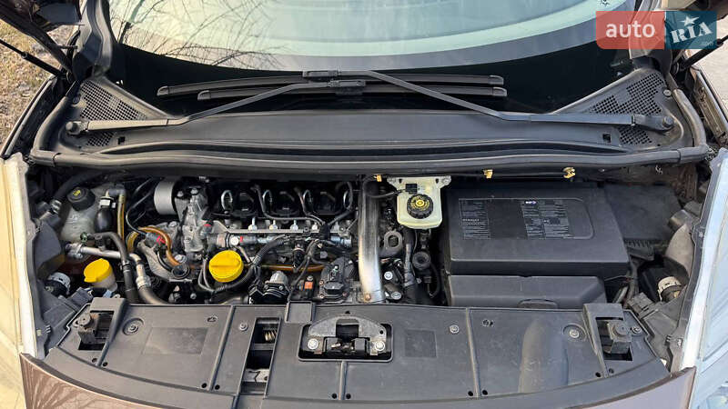Минивэн Renault Grand Scenic 2009 в Обухове