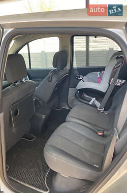 Минивэн Renault Grand Scenic 2006 в 