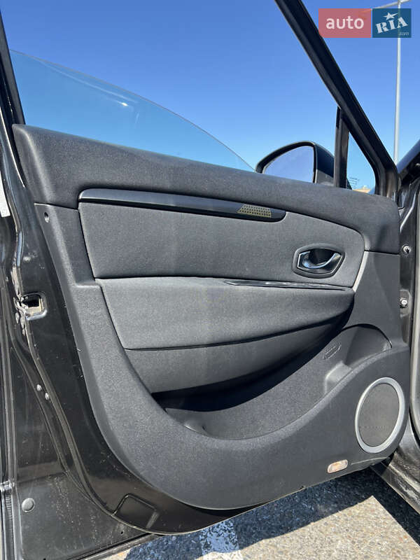 Минивэн Renault Grand Scenic 2010 в Черновцах