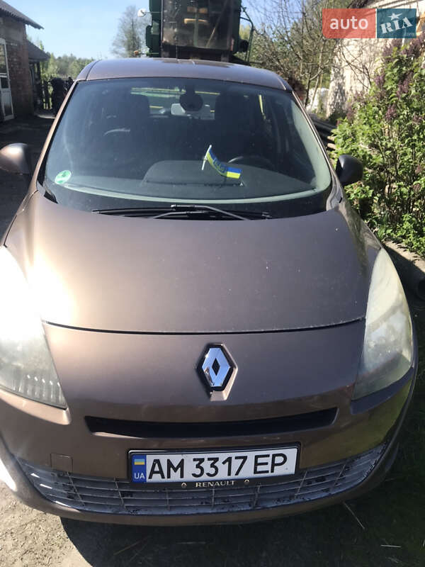 Минивэн Renault Grand Scenic 2009 в 