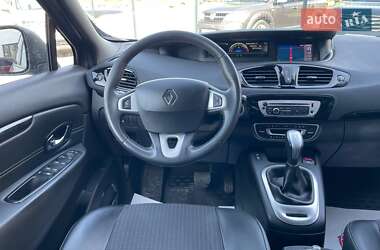 Минивэн Renault Grand Scenic 2012 в 