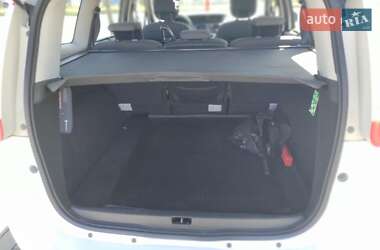 Минивэн Renault Grand Scenic 2012 в 