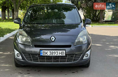 Минивэн Renault Grand Scenic 2009 в 