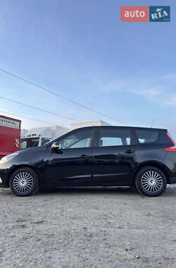 Мінівен Renault Grand Scenic 2013 в 