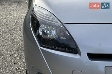 Минивэн Renault Grand Scenic 2011 в 