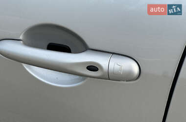 Минивэн Renault Grand Scenic 2011 в 
