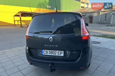 Минивэн Renault Grand Scenic 2010 в 