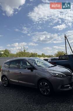 Мінівен Renault Grand Scenic 2015 в 