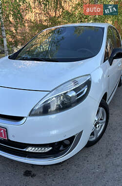 Минивэн Renault Grand Scenic 2012 в 