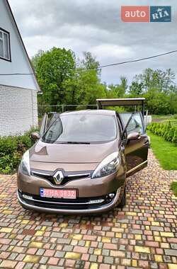 Минивэн Renault Grand Scenic 2013 в 