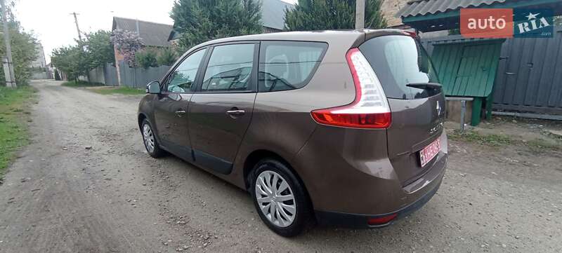 Мінівен Renault Grand Scenic 2010 в Дергачах