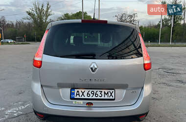 Минивэн Renault Grand Scenic 2010 в 