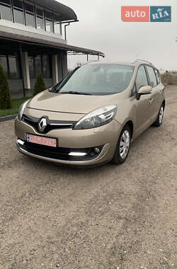 Минивэн Renault Grand Scenic 2013 в 