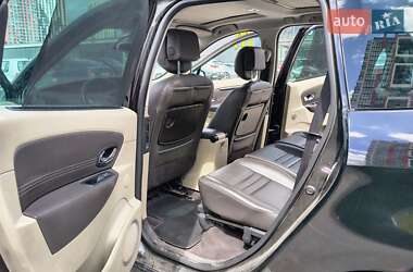 Минивэн Renault Grand Scenic 2011 в 