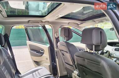 Минивэн Renault Grand Scenic 2011 в 