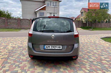 Мінівен Renault Grand Scenic 2013 в 