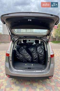 Мінівен Renault Grand Scenic 2013 в 