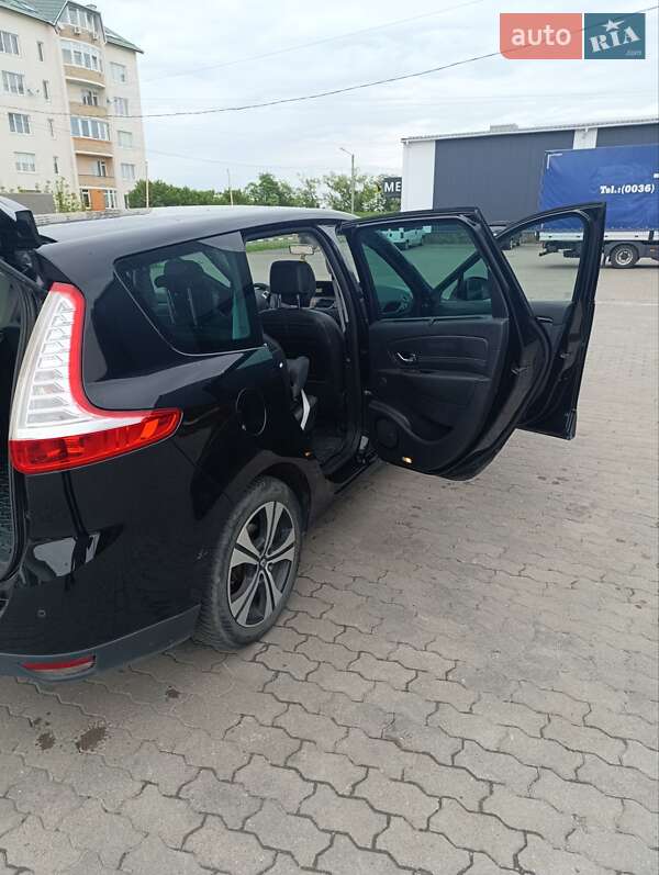 Минивэн Renault Grand Scenic 2011 в Стрые