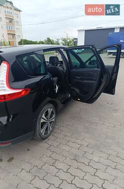 Мінівен Renault Grand Scenic 2011 в 