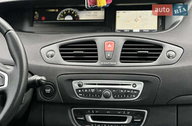 Минивэн Renault Grand Scenic 2011 в 