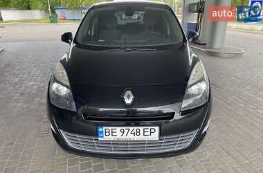 Мінівен Renault Grand Scenic 2011 в 