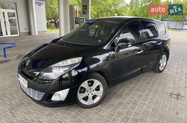Мінівен Renault Grand Scenic 2011 в 