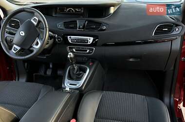 Минивэн Renault Grand Scenic 2012 в 