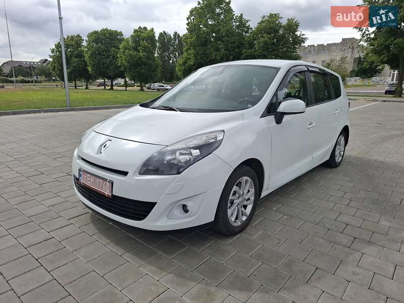 Renault Grand Scenic 2012