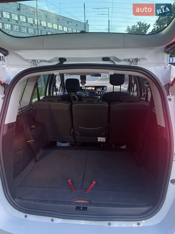 Мінівен Renault Grand Scenic 2014 в Києві