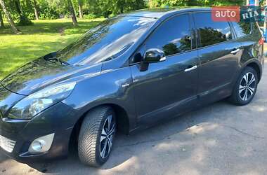 Мінівен Renault Grand Scenic 2011 в 