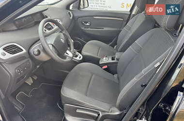 Минивэн Renault Grand Scenic 2010 в 
