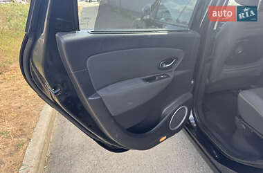 Минивэн Renault Grand Scenic 2010 в 