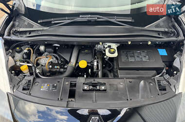 Минивэн Renault Grand Scenic 2010 в 
