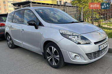 Renault Grand Scenic 2012