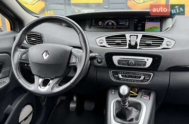 Мінівен Renault Grand Scenic 2015 в 