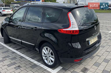 Минивэн Renault Grand Scenic 2014 в 