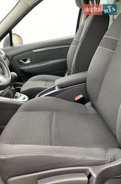 Минивэн Renault Grand Scenic 2009 в 