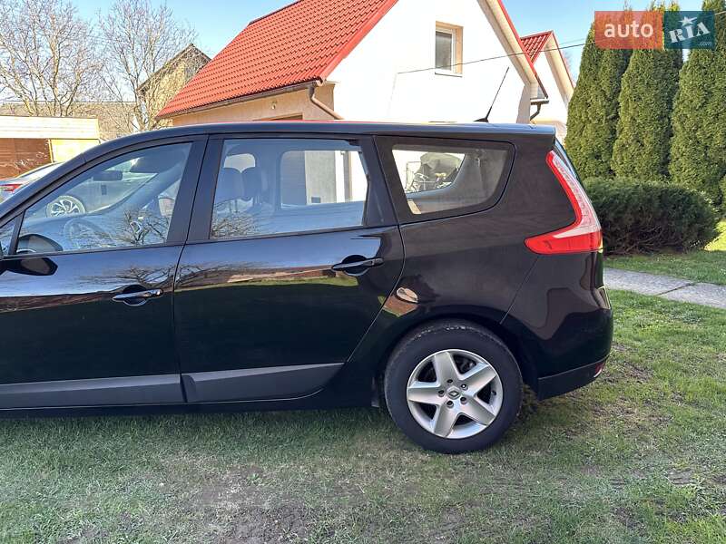 Минивэн Renault Grand Scenic 2013 в Ивано-Франковске