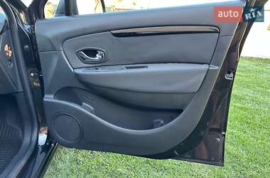 Минивэн Renault Grand Scenic 2013 в 