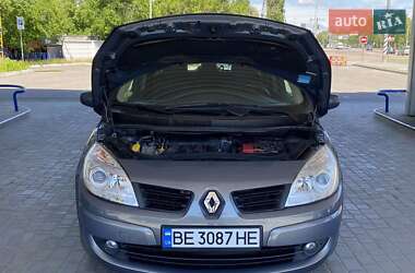 Минивэн Renault Grand Scenic 2007 в 
